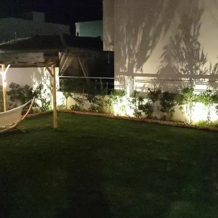 Salt & Wave בית נופש *